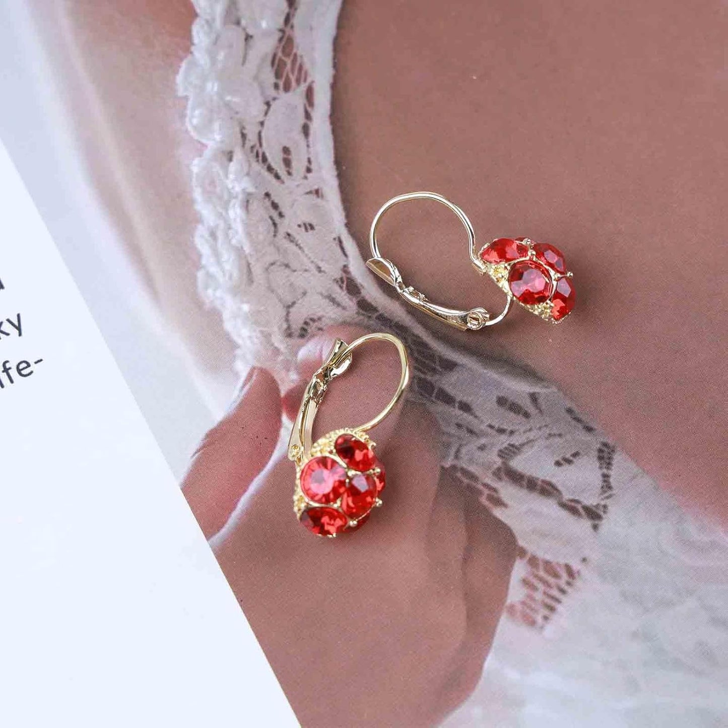 Vintage Ruby Dangle Earrings Red Crystal Ball Earrings Red Ruby Stud Earrings Gold Round Leverback Earring Jewelry for Women